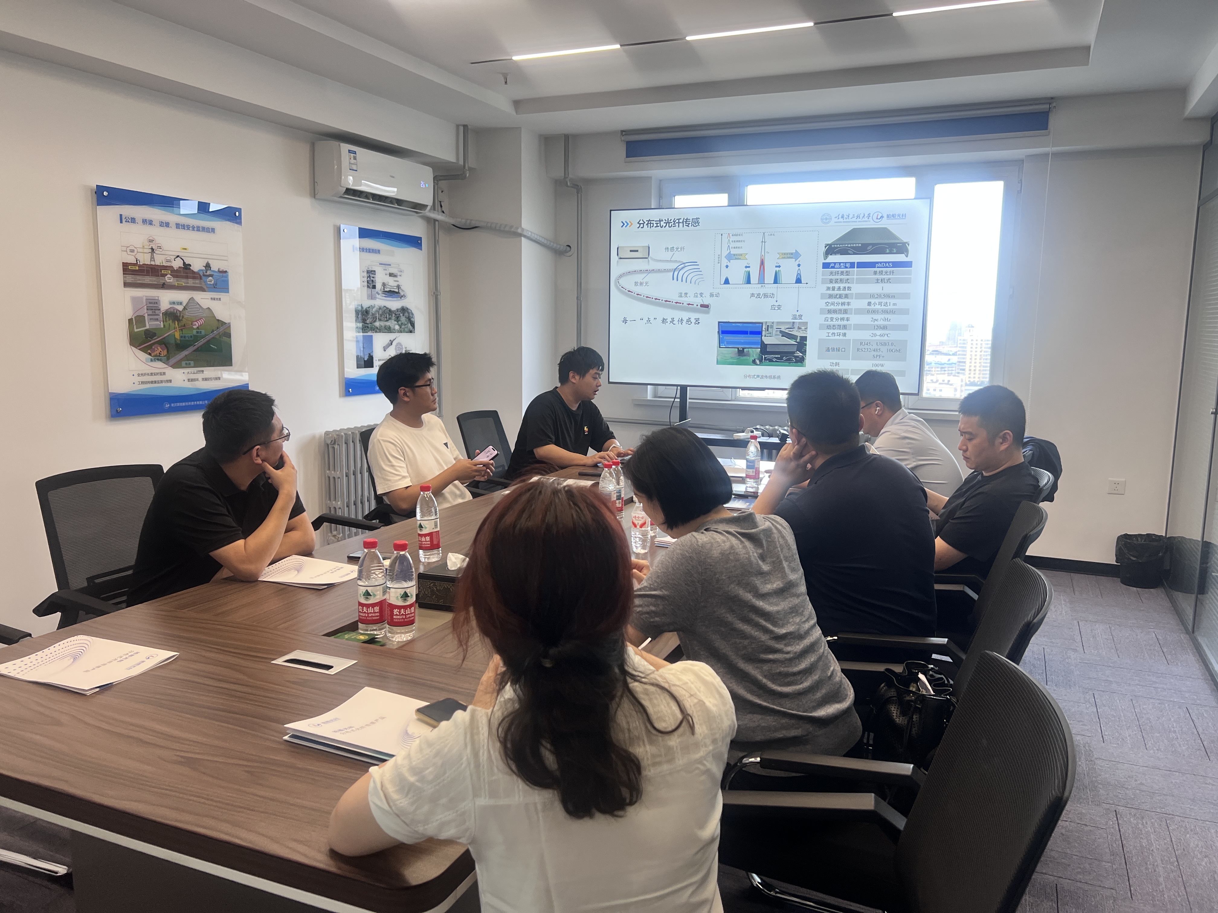 無(wú)錫政企團(tuán)探訪哈船光科 光纖傳感成果迎來(lái)合作新機(jī)遇